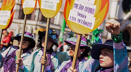 En Costa Rica manifestantes marcharon en “defensa del presupuesto para la educación”