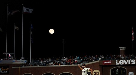 Blue Supermoon Over Oracle Park During White Sox vs. Giants Leads to Viral Photo