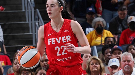 Caitlin Clark Dazzles WNBA Fans with 26 Points, 12 Assists as Fever Beat Dream in OT