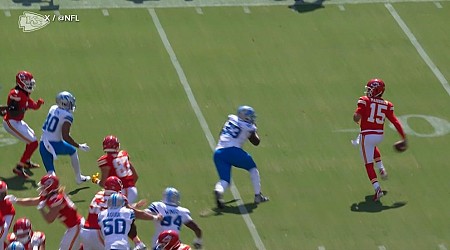 WATCH: Kansas City Chiefs show off trick play during preseason game