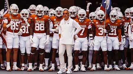 College Football Rankings: Texas Fails to Occupy Top Spot While Notre Dame Enters Troubled Waters