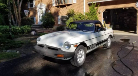 Mayor Who Drove Away In 1975 MGB Without Paying: 'It’s Not Like I Went Over And Stole The Car'