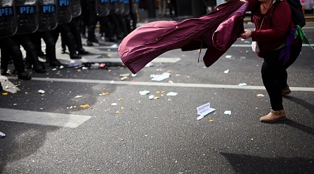 Clashes outside Argentina Congress after pension hike blocked