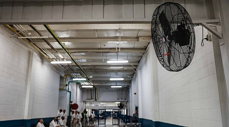 Texas prison inmates swelter amid persistent guard staffing shortages, critics say