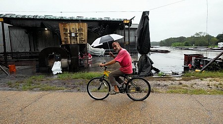 Hurricane Francine makes Louisiana landfall