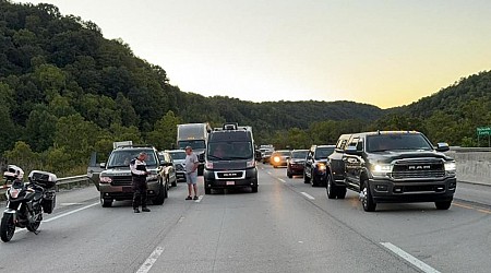 Ky. highway gunman allegedly threatened neighbors with rifle