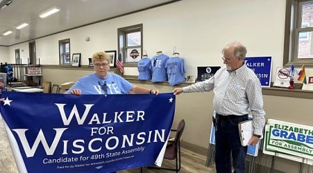 Scott Walker's campaign baffles Wisconsin voters who mistake him for more famous namesake