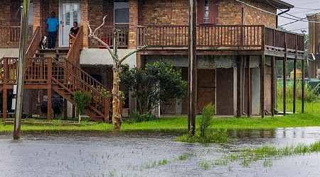 Francine weakens moving inland from the Gulf Coast after hurricane winds cause power outages