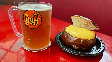 Dufftoberfest Beer and Pretzel Bun With Cheese Return to Universal Studios Florida