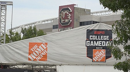 Dawn Staley named celebrity guest picker for ESPN College Gameday