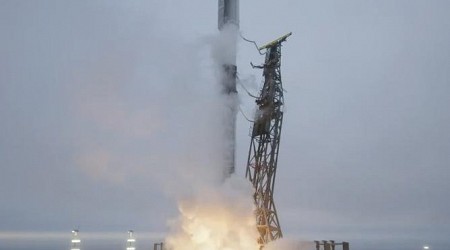 SpaceX launches 21 Starlink satellites into low-Earth orbit