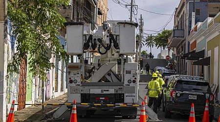 Hurricane Ernesto heads for Bermuda after causing power cuts in Puerto Rico