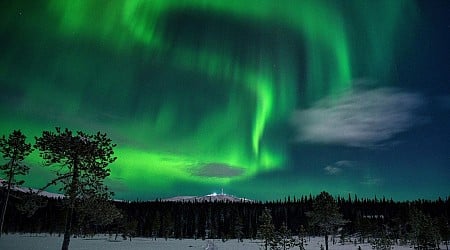 Updated Northern Lights Forecast: Solar Eruptions May Make Aurora Borealis Visible In These States Tonight