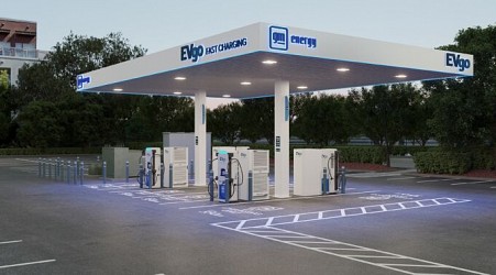 EVgo and GM reveal their new fast charger experience