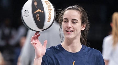 Caitlin Clark scores career-high 35, sets WNBA rookie scoring record