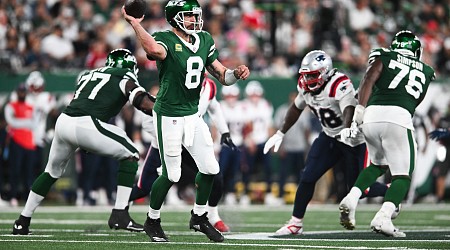 Jets' OL Sidelined For Weeks With Injury Following TNF Win Against Patriots