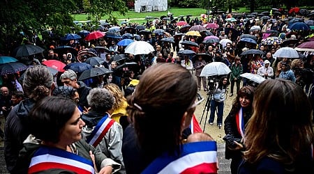 A Grenoble, une marche blanche en hommage à Lilian Dejean, employé municipal tué par balle