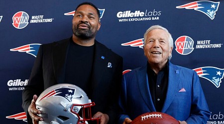 What Jerod Mayo said of Patriots QBs, Robert Kraft’s comments