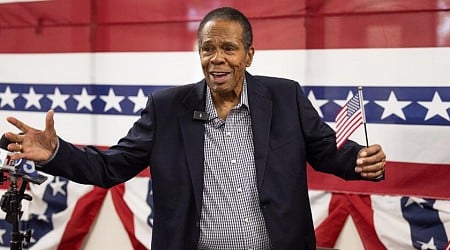 'I'm an American citizen!' Baseball legend Rod Carew finally achieves his dream at 78