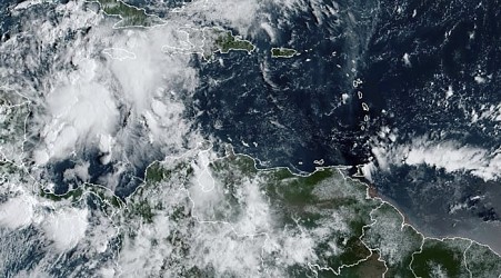 Southeast US under major storm warning as hurricane watch issued for parts of Cuba and Mexico