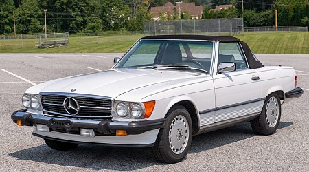 11k-Mile 1989 Mercedes-Benz 560SL