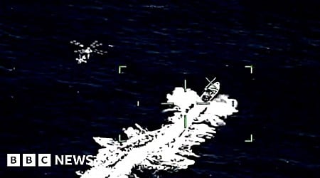 Watch: High-speed chase between Mexican navy and drug boats