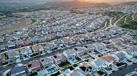 California housing to see stronger sales, rising prices in 2025, Realtors forecast