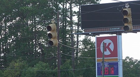 Crews working to clear South Carolina roads after Helene