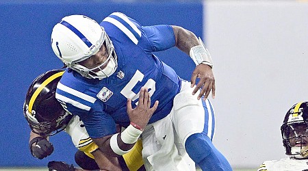 Anthony Richardson injury update: Colts QB exits win over Steelers after hurting hip in first half