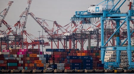 U.S. East Coast port strike set to start Tuesday, union says