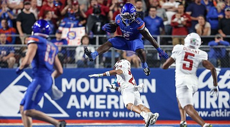 Jeanty rumbles for 259 yards, 4 TDs in BSU win