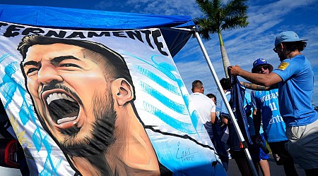 Adios Luis: Uruguay-Fans würdigen Suarez bei dessen Abschied