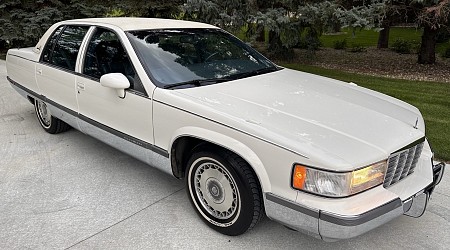 1993 Cadillac Fleetwood Brougham at No Reserve