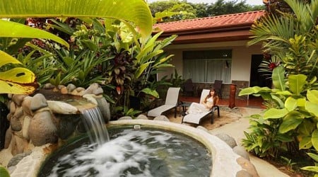 Resort in Costa Rica mit Zimmern mit privaten heißen Quellen 