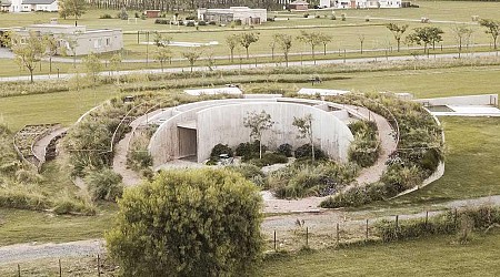 A Home Designed To Walk Up And Around The Green Roof