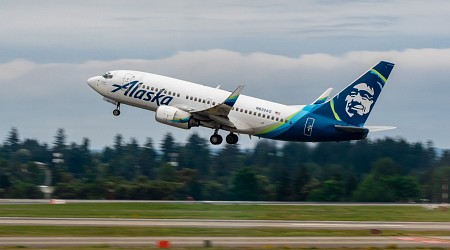 Caught On Camera: LSG Sky Chefs Truck Smashes Into Alaska Airlines Boeing 737-700 In Seattle