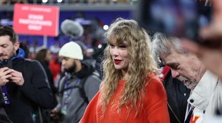 Patrick Mahomes Says Taylor Swift Has 'Started Drawing Up Plays' for Chiefs' Offense