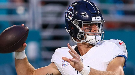 Tennessee Titans QB Will Levis injured during 'Monday Night Football' game against Dolphins