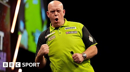 Van Gerwen wins first Hungarian Darts Trophy title