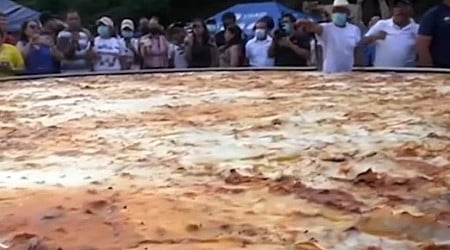 World's largest pupusa cooked up at D.C. festival