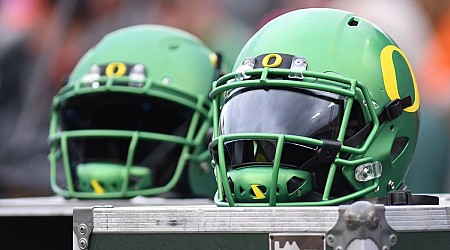 Oregon picks up O-lineman Douglas Utu in flip from Tennessee