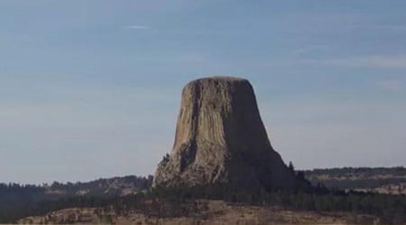 Climber dies from fall off Wyoming's Devils Tower