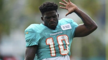 Mike Florio Echoes Tyreek Hill’s Frustration, Backs Cheetah’s Dissent at Mike McDaniel and Dolphins’ Leadership