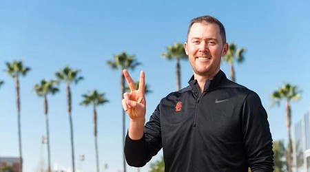 Lincoln Riley's USC Steamroll Rivals on Recruitment Front, Attracting Top QB, CB, RB