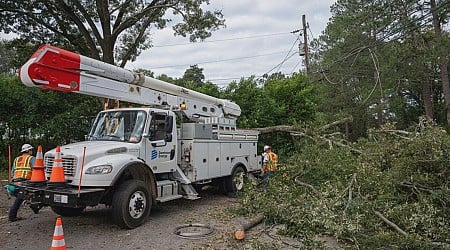 Should powerlines be buried underground in South Carolina?