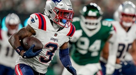 Patriots WR DeMario Douglas apologizes for on-field frustrations