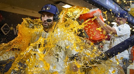 MLB Wild Card Game 2 round-up: Brewers force Game 3 as Tigers, Padres and Royals advance