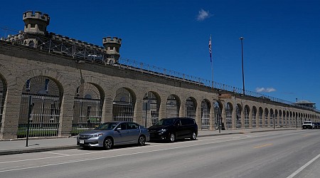 Guard charged in 2 deaths at troubled Wisconsin prison pleads no contest to reduced charge