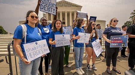 Federal judge again blocks Biden's sweeping student debt relief plan