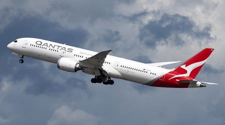 Double-Detour: Qantas Flight From New York JFK To Auckland Diverts To Fiji And Sydney Due To Fog